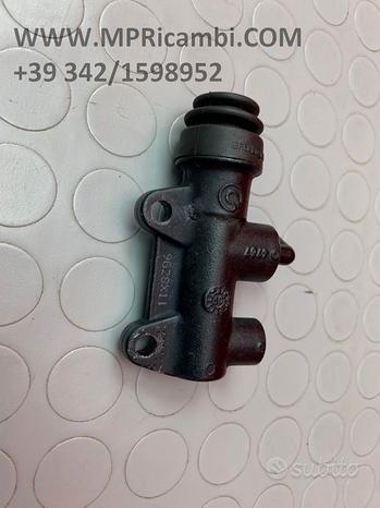 Subito POMPA POSTERIORE DUCATI MONSTER 2008 2009 696 2010