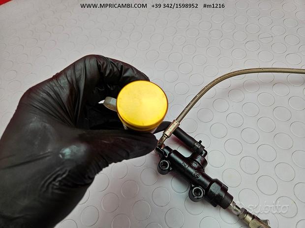 Subito POMPA POSTERIORE TRIUMPH STREET TRIPLE 675 2007 20