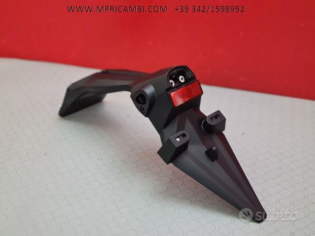Subito PORTATARGA PORTA YAMAHA R3 2014 2015 R25 2016 2017