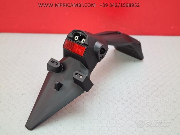 Subito PORTATARGA PORTA YAMAHA R3 2014 2015 R25 2016 2017