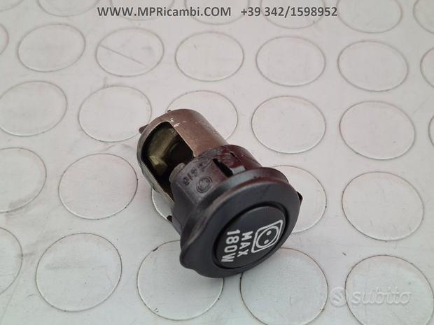 Subito PRESA ACCENDISIGARI APRILIA CAPONORD 2003 2002 100
