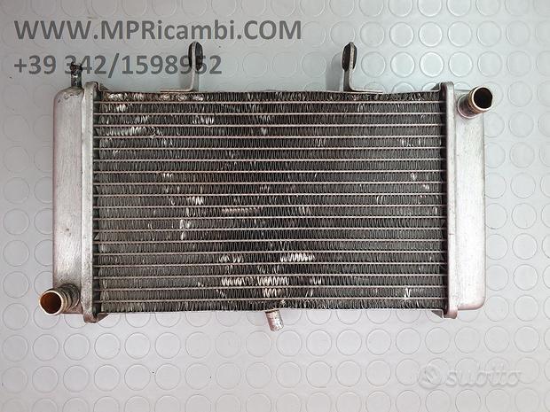 Subito RADIATORE ACQUA DERBI GPR 125 2007 2006 GPR125 200