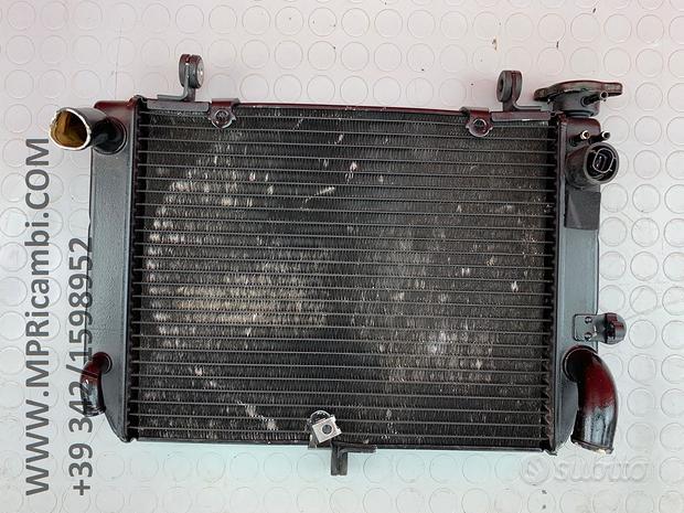 Subito RADIATORE ACQUA YAMAHA R6 2000 1999 YZF 2001 2002