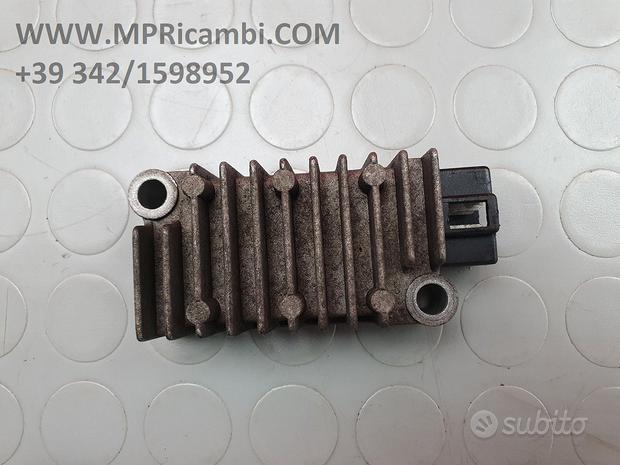 Subito REGOLATORE TENSIONE DERBI GPR 125 2007 2006 GPR125