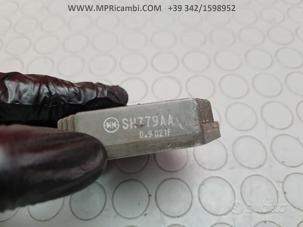 Subito REGOLATORE TENSIONE HONDA CRF 250 2011 2010 CRE F
