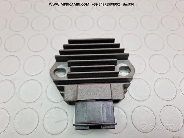 Subito REGOLATORE TENSIONE HONDA HORNET 600 2003 2004
