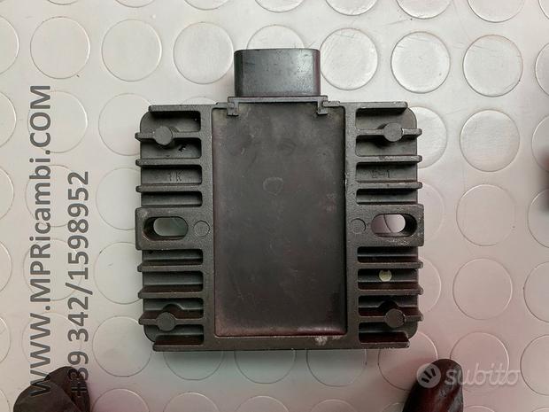 Subito REGOLATORE TENSIONE KAWASAKI Z750 2007 2008 2009