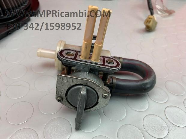 Subito RUBINETTO BENZINA YAMAHA R6 1999 2000 2001 YZF 200