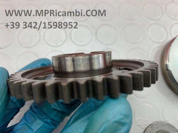 Subito RUOTA LIBERA SUZUKI GSXR 1000 2006 2005 K6 K5 GSX