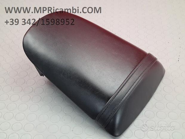 Subito SELLA PASSEGGERO HONDA CBR 929 2000 2001 900