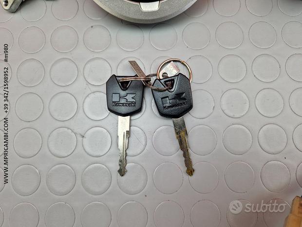 Subito SERRATURE CHIAVI KAWASAKI Z125 2021 2020 Z 125 201