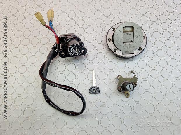 Subito SERRATURE CHIAVI YAMAHA R6 1999 2002 YZF 2000 2001
