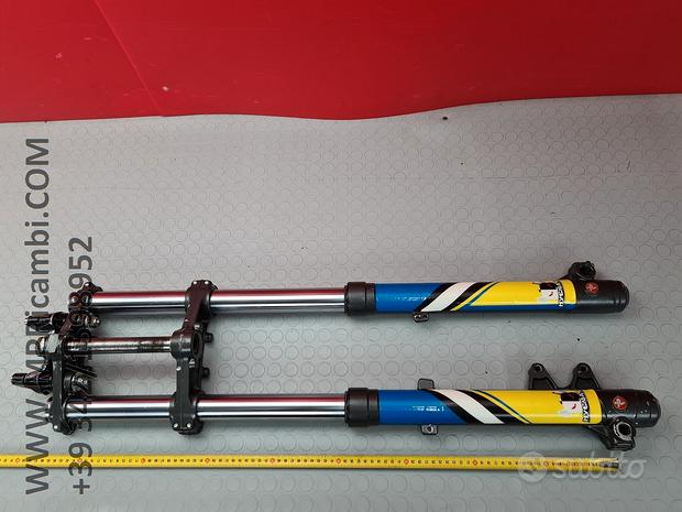 Subito STELI FORCELLA DERBI SENDA 125 2004 2005 R 2006 20