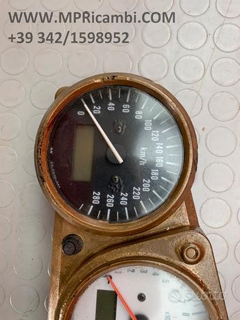 Subito STRUMENTAZIONE CRUSCOTTO SUZUKI GSXR 600 1999 2000