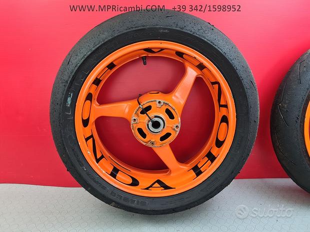 Subito CERCHI CERCHIO HONDA CBR 600 RR 2006 2005