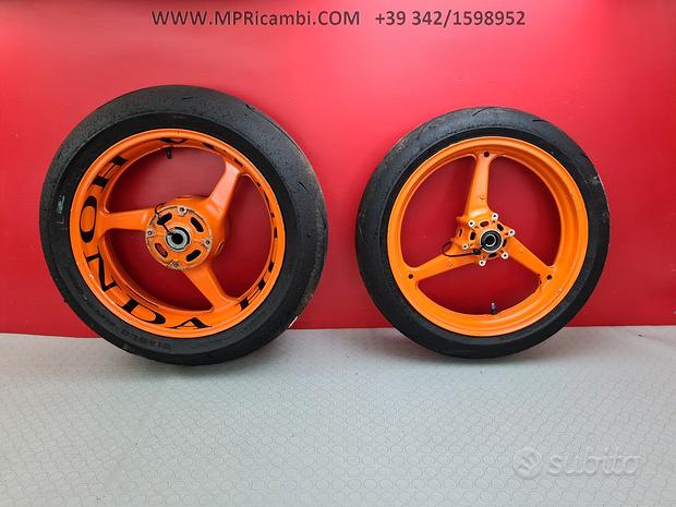 Subito CERCHI CERCHIO HONDA CBR 600 RR 2006 2005
