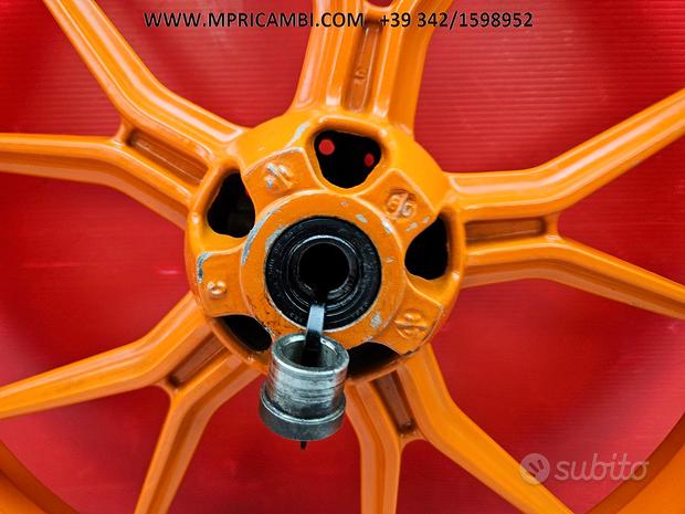 Subito CERCHIO ANTERIORE KTM RC 390 2015 2016