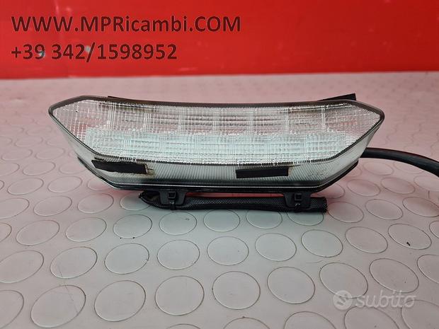 Subito FARO POSTERIORE YAMAHA R1 2002 2003 YZF