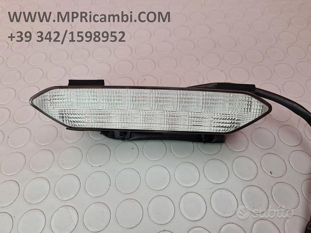 Subito FARO POSTERIORE YAMAHA R1 2002 2003 YZF