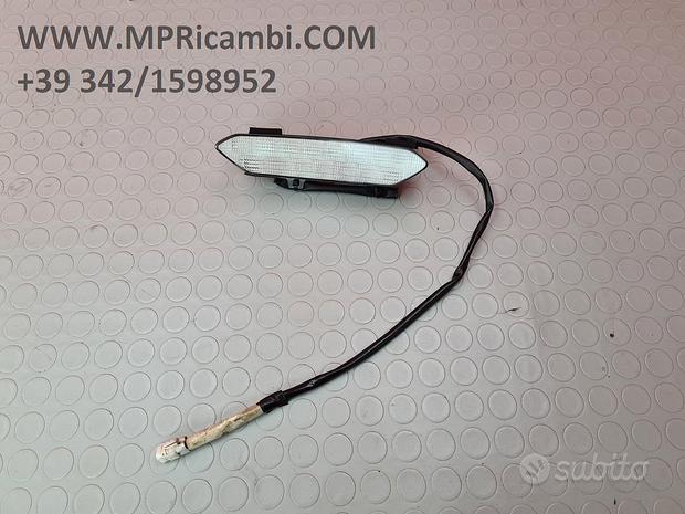 Subito FARO POSTERIORE YAMAHA R1 2002 2003 YZF