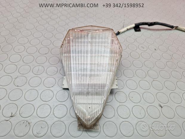 Subito FARO POSTERIORE YAMAHA R6 2006 2007