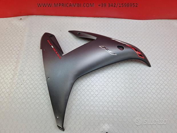 Subito FIANCHETTO LATERALE YAMAHA R1 2003 2002