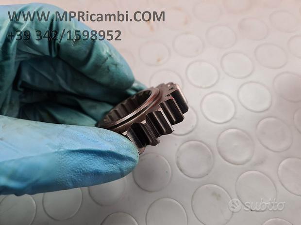 Subito INGRANAGGIO Z19 YAMAHA R1 2002 2003 YZF