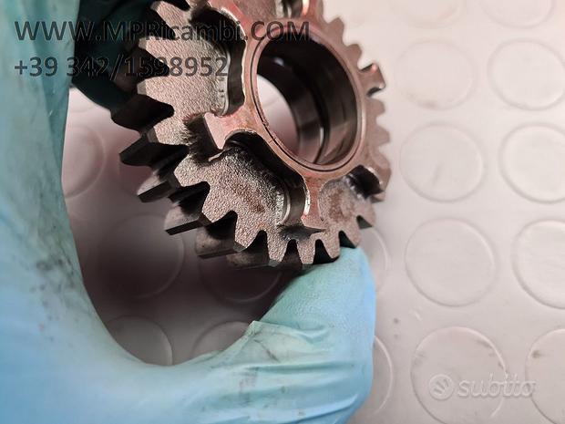 Subito INGRANAGGIO Z25 YAMAHA R1 2002 2003 YZF