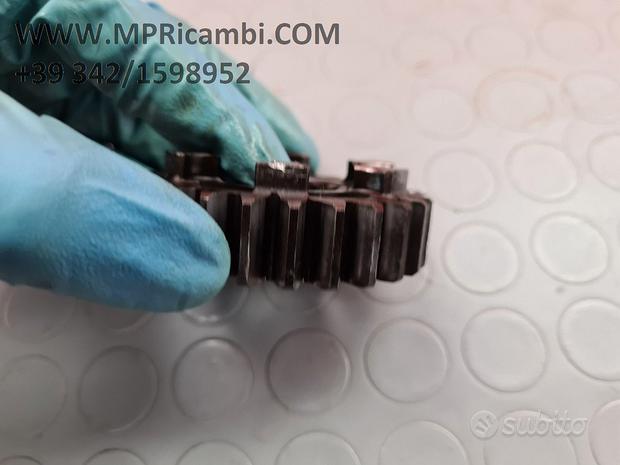 Subito INGRANAGGIO Z26 YAMAHA R1 2002 2003 YZF