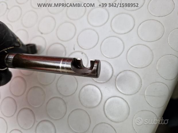 Subito LEVETTA STACCA HONDA CBR 600 2005 2006