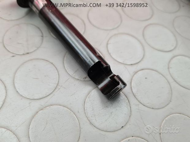 Subito LEVETTA STACCA HONDA CBR 600 RR 2006 2005