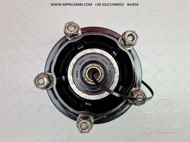 Subito MOZZO POSTERIORE HONDA HORNET 600 2003 2004