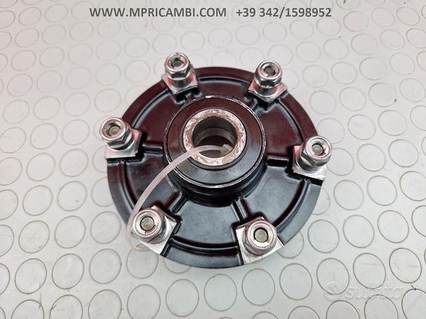 Subito MOZZO POSTERIORE YAMAHA R1 2003 2002