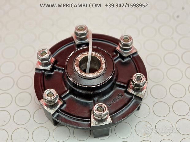 Subito MOZZO POSTERIORE YAMAHA R1 2003 2002