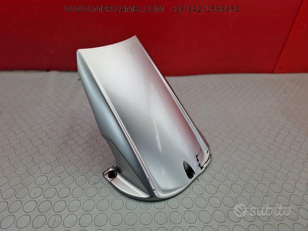 Subito PARAFANGO POSTERIORE YAMAHA R1 2003 2002
