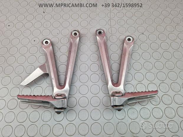 Subito PEDANE PASSEGGERO HONDA CBR 600 2005 2006