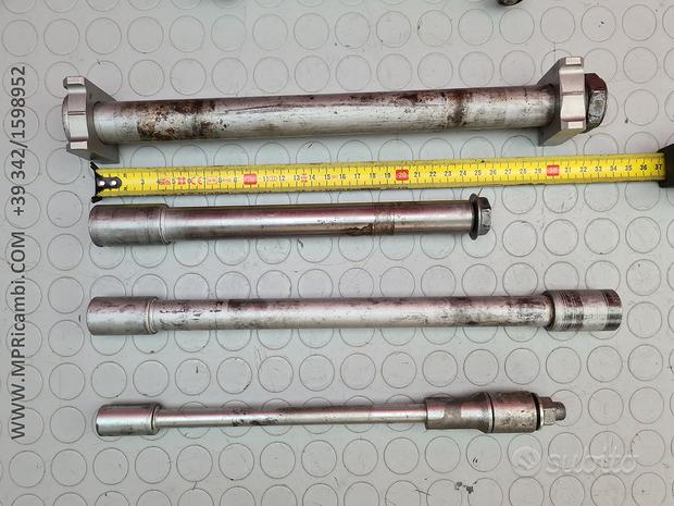 Subito PERNI RUOTA HONDA CBR 600 RR 2006 2005