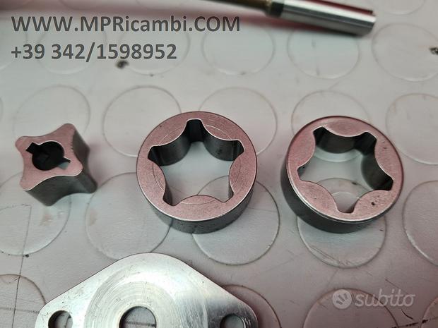 Subito POMPA OLIO KTM EXC 400 1999 2000 EX C 2001