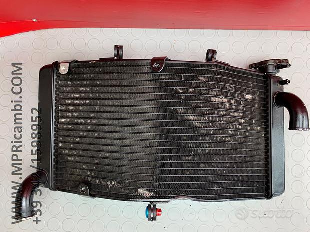 Subito RADIATORE ACQUA HONDA CBR 919 1996 1997 900