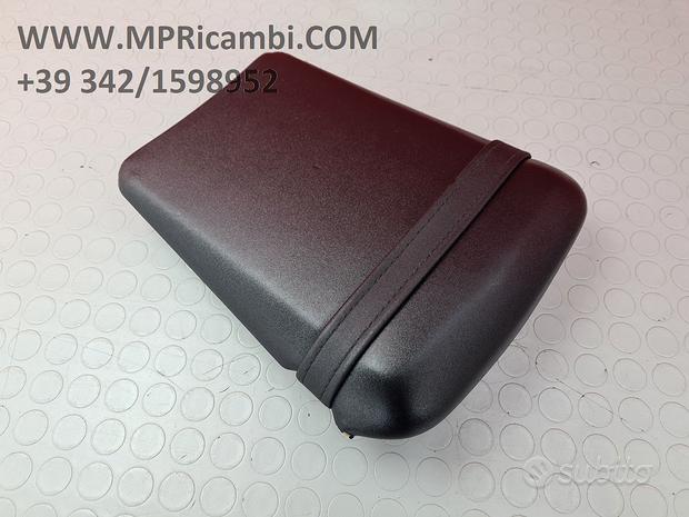 Subito SELLA PASSEGGERO YAMAHA R1 2002 2003 YZF