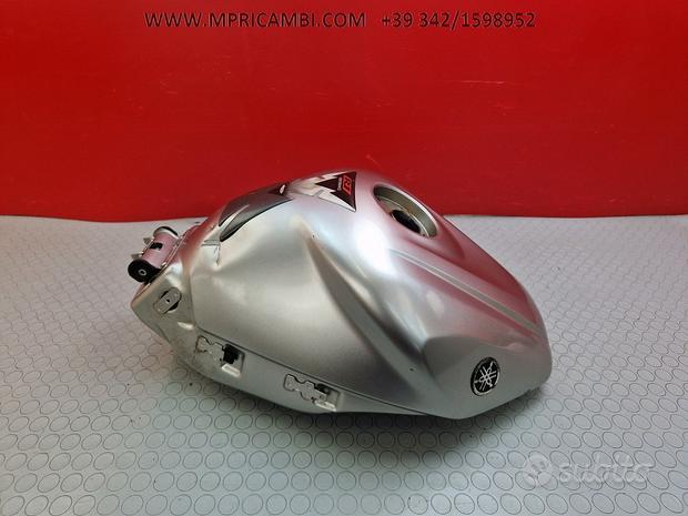 Subito SERBATOIO BENZINA YAMAHA R1 2003 2002