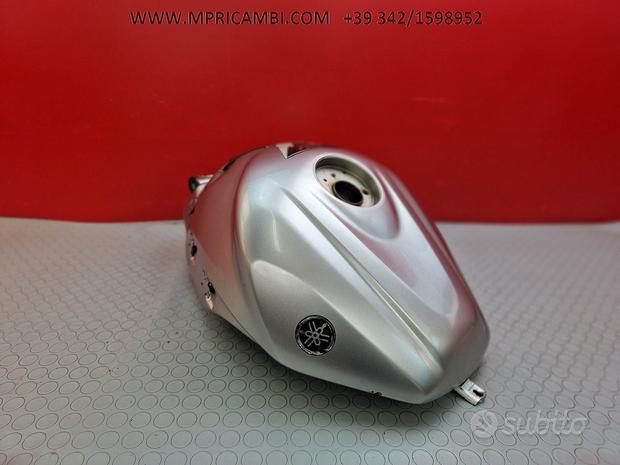Subito SERBATOIO BENZINA YAMAHA R1 2003 2002