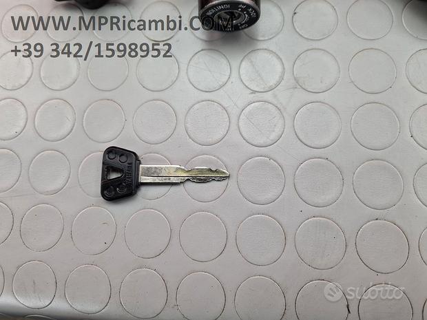 Subito SERRATURE CHIAVI YAMAHA R1 2002 2003 YZF