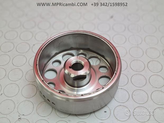 Subito VOLANO MAGNETE HONDA CBR 600 RR 2006 2005