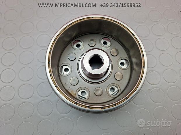Subito VOLANO MAGNETE HONDA HORNET 600 2003 2004