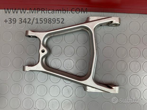 Subito SUPPORTI MOTORE BENELLI TNT 1130 2004 2005 2006 TN