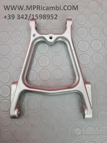 Subito SUPPORTI MOTORE BENELLI TNT 899 2007 2008 TNT899 2