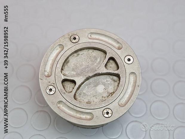 Subito TAPPO SERBATOIO SUZUKI GSXR 600 2001 2002 GSX R 20