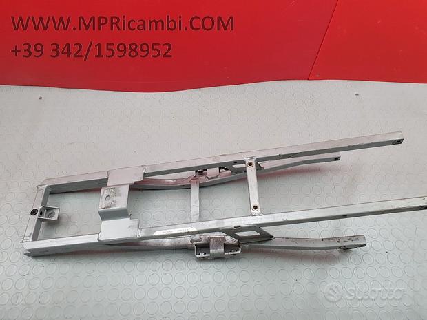 Subito TELAIETTO POSTERIORE DERBI GPR 125 2007 2006 GPR12