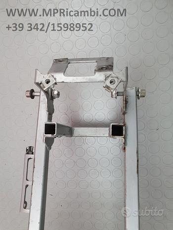 Subito TELAIETTO POSTERIORE DERBI GPR 125 2007 2006 GPR12